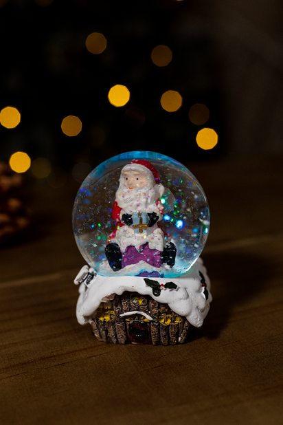 Christmas Snow Globe Decoration Ornament LED Santa Figure Light Snowman Xmas
